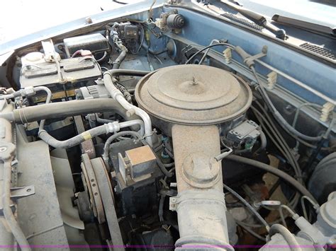 1992 Isuzu Rodeo engine