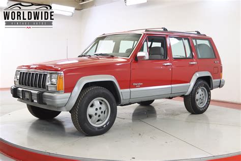 1992 Jeep Laredo photo