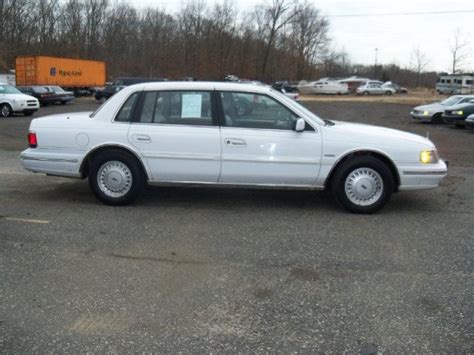 1992 Lincoln Continental photo