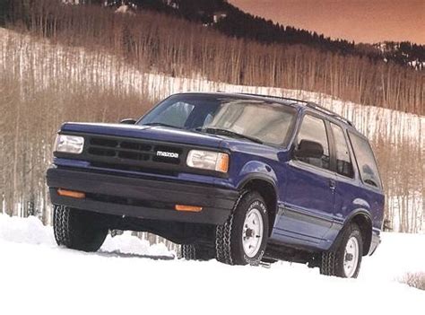 1992 Mazda Navajo photo