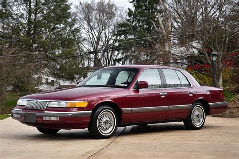 1992 Mercury Grand marquis photo