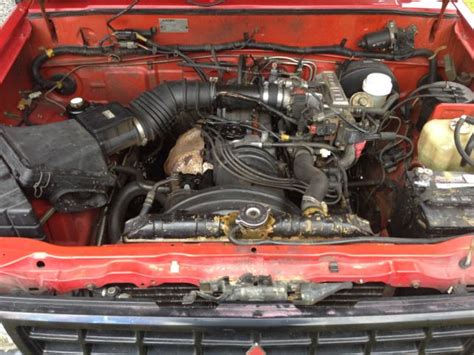 1992 Mitsubishi Mighty max engine