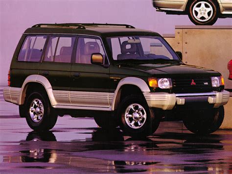 1992 Mitsubishi Montero photo