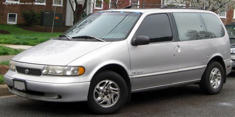 1992 Nissan Quest photo