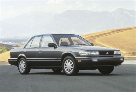 1992 Nissan Stanza photo