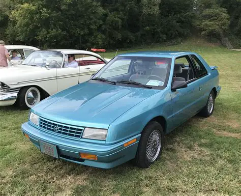 1992 Plymouth Duster photo