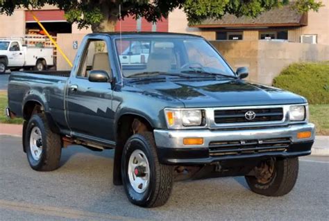 1992 Toyota Toyota truck photo