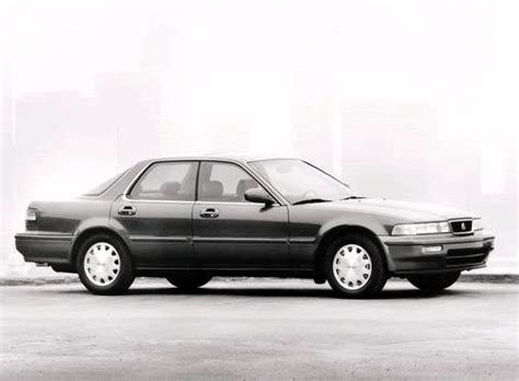 1993 Acura Vigor photo