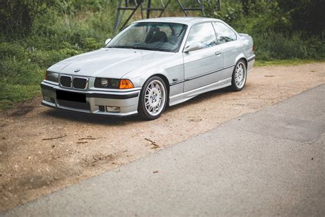 1993 Bmw 318 photo