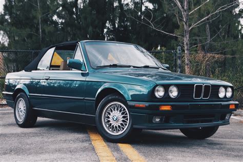 1993 Bmw 325ica photo