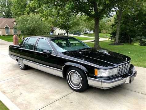 1993 Cadillac Fleetwood photo