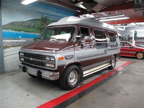 1993 Chevrolet G20 photo