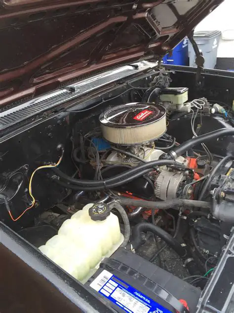 1993 Chevrolet K10 engine