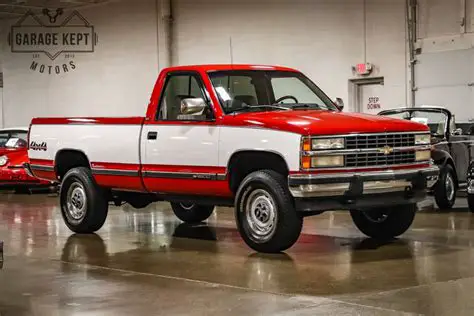 1993 Chevrolet K2500 photo