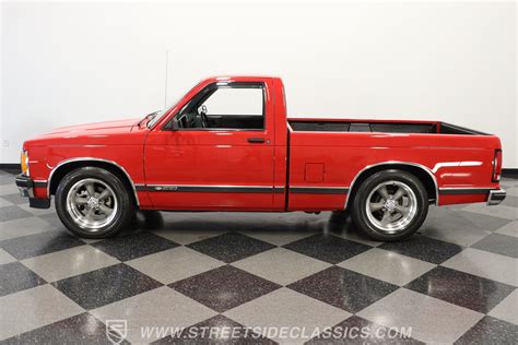 1993 Chevrolet S10 pickup photo