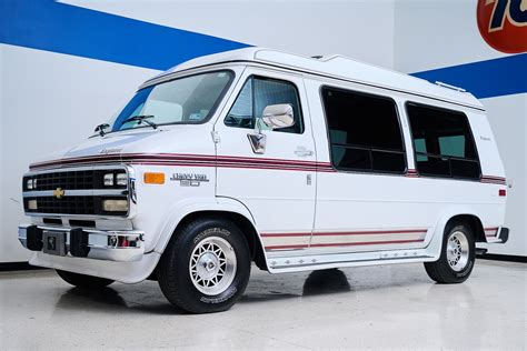 1993 Chevrolet Van photo