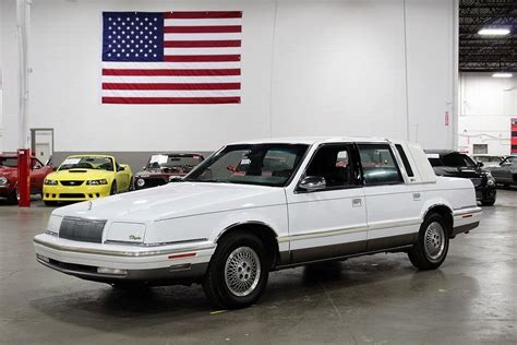 1993 Chrysler Fifth avenue engine