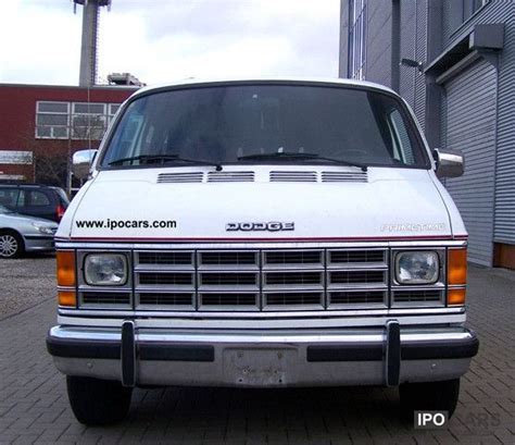 1993 Dodge B250 photo