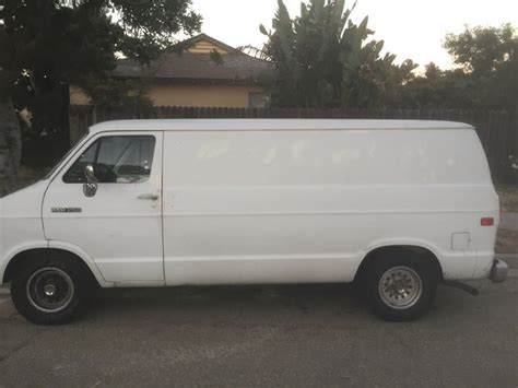 1993 Dodge Van photo