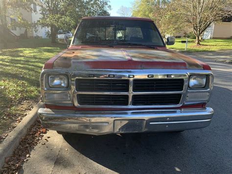 1993 Dodge W150 engine