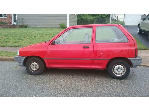 1993 Ford Festiva photo