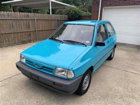 1993 Ford Festiva photo