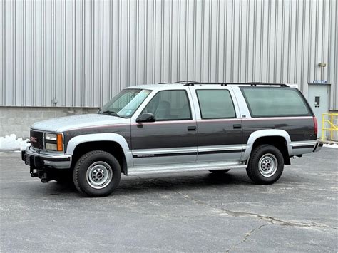 1993 Gmc Suburban photo