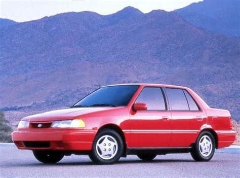 1993 Hyundai Excel photo