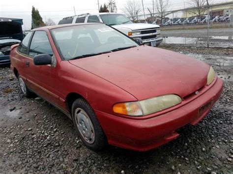 1993 Hyundai Scoupe photo