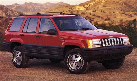 1993 Jeep Laredo engine