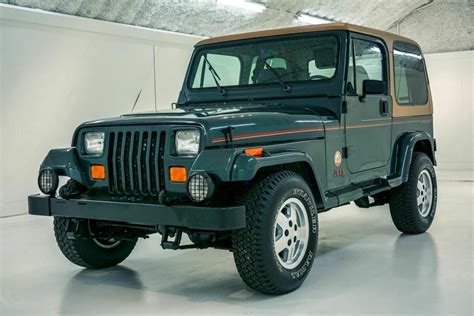 1993 Jeep Wrangler photo