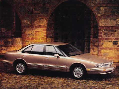 1993 Oldsmobile 88 photo