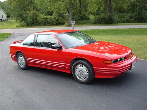 1993 Oldsmobile Cutlass photo