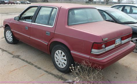 1993 Plymouth Acclaim photo