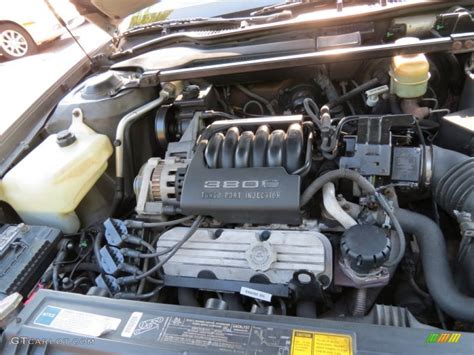 1993 Pontiac Bonneville engine