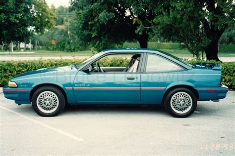 1993 Pontiac Sunbird photo