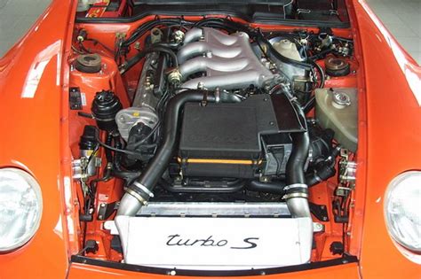 1993 Porsche 968 engine