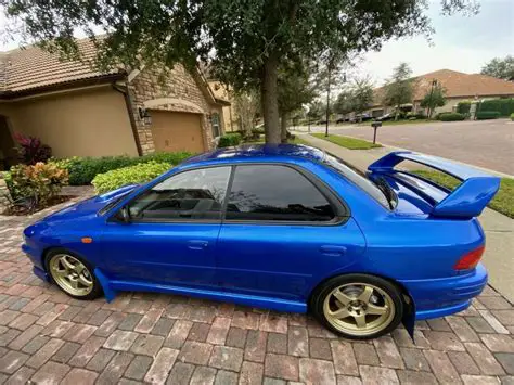 1993 Subaru Impreza photo