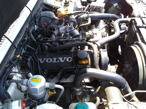 1993 Volvo 940 engine