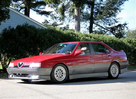 1994 Alfa romeo 164 photo