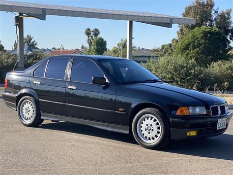 1994 Bmw 325 photo