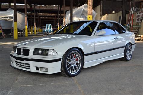 1994 Bmw 325is photo