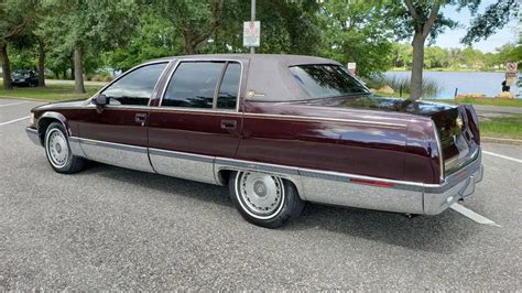 1994 Cadillac Brougham photo