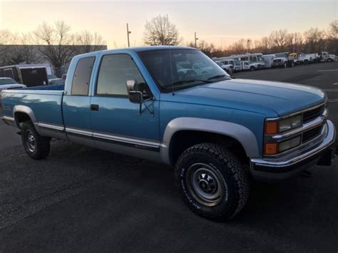 1994 Chevrolet C25 photo