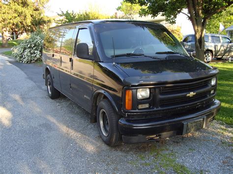 1994 Chevrolet Chevy van photo