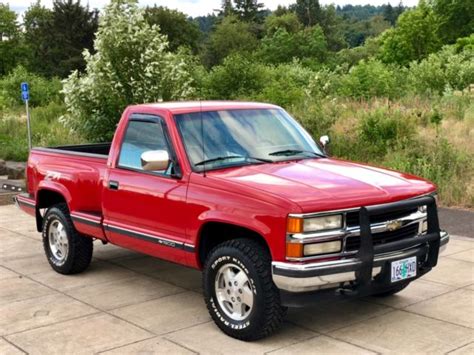 1994 Chevrolet K30 photo