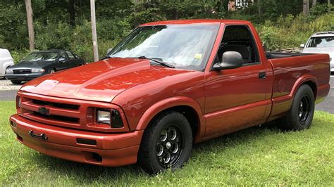 1994 Chevrolet S10 pickup engine