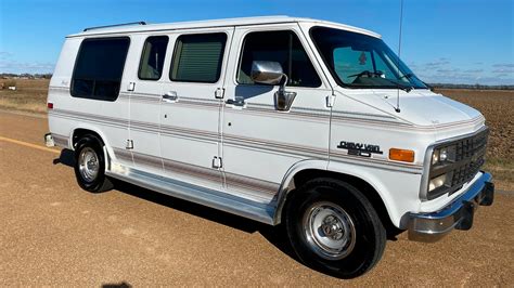 1994 Chevrolet Van photo