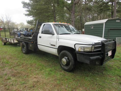 1994 Dodge 1 ton chassis engine