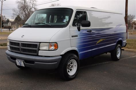 1994 Dodge B250 photo